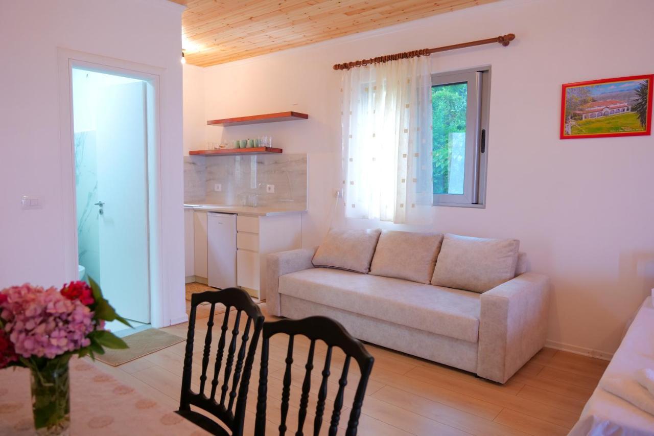 Guest House Panorama Nivice Sarandë Exterior foto